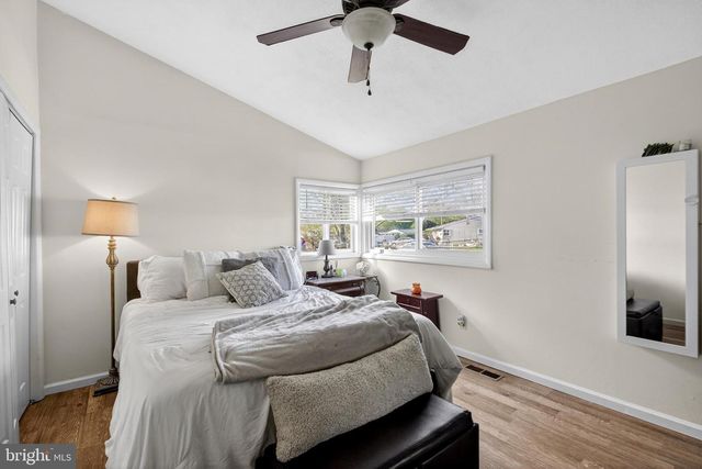 525 N COLES AVE, Maple Shade, NJ 08052