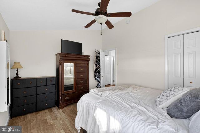 525 N COLES AVE, Maple Shade, NJ 08052