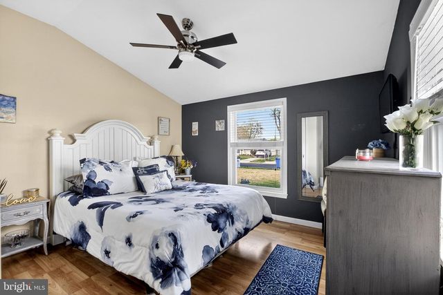 525 N COLES AVE, Maple Shade, NJ 08052