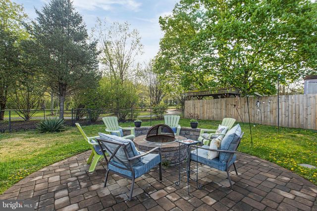 525 N COLES AVE, Maple Shade, NJ 08052