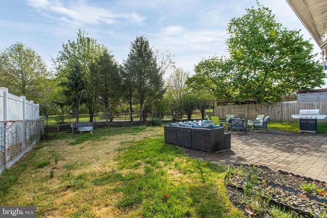 525 N COLES AVE, Maple Shade, NJ 08052