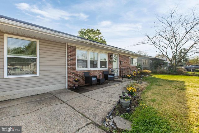 525 N COLES AVE, Maple Shade, NJ 08052