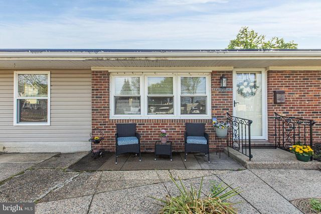 525 N COLES AVE, Maple Shade, NJ 08052