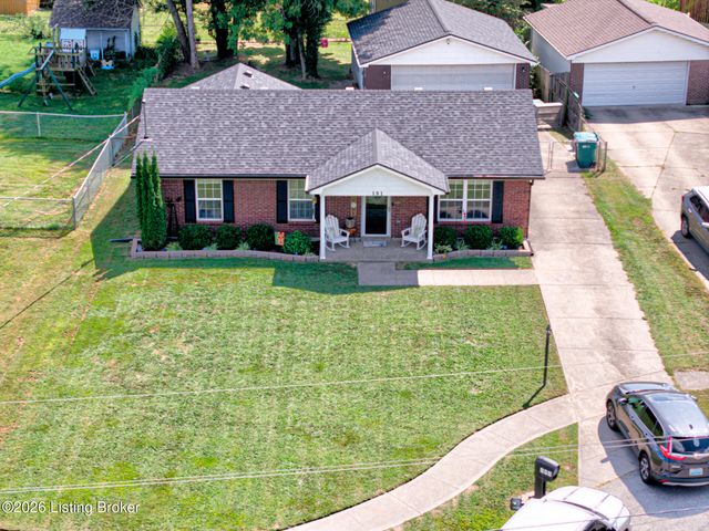 181 Bally Castle Ct, Louisville, KY 40229