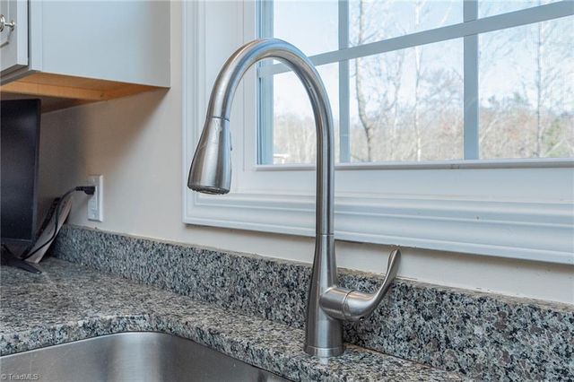 3659 Old Mountain Road, Lexington, NC 27292