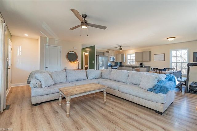 3659 Old Mountain Road, Lexington, NC 27292