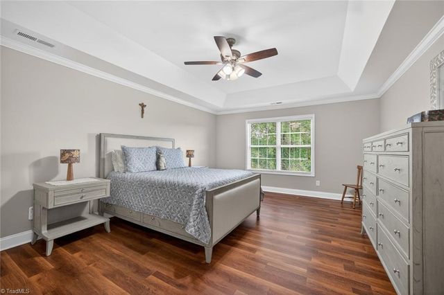 252 Country Circle, Advance, NC 27006