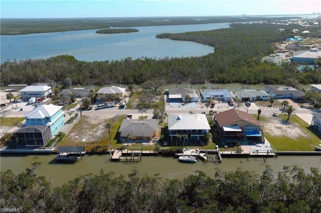 175 Tropical Shores WAY 177, Fort Myers Beach, FL 33931