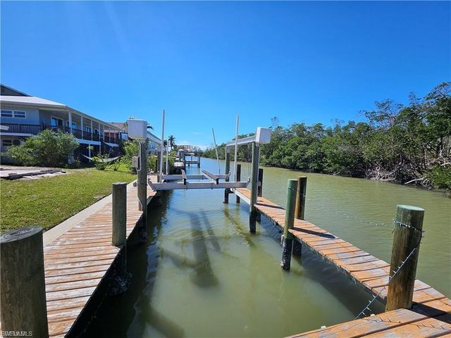 175 Tropical Shores WAY 177, Fort Myers Beach, FL 33931