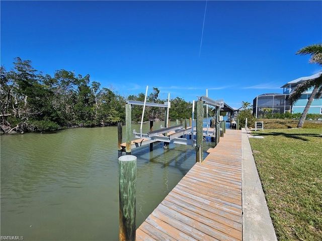 175 Tropical Shores WAY 177, Fort Myers Beach, FL 33931