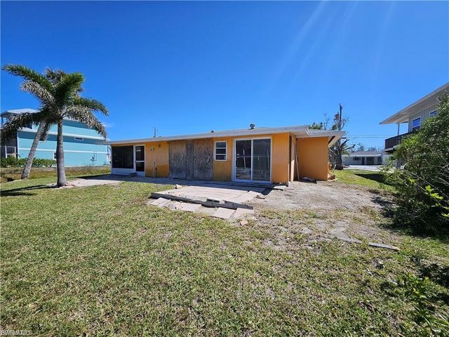 175 Tropical Shores WAY 177, Fort Myers Beach, FL 33931