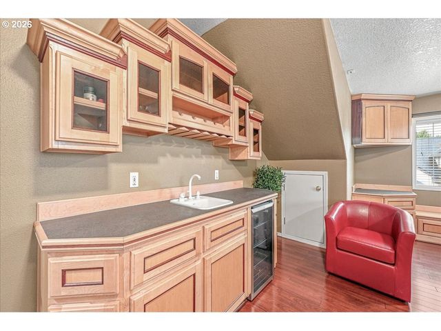 2619 Ne CHARLOIS Dr, Hillsboro, OR 97124