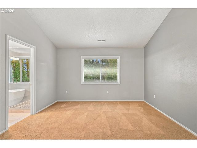 2619 Ne CHARLOIS Dr, Hillsboro, OR 97124
