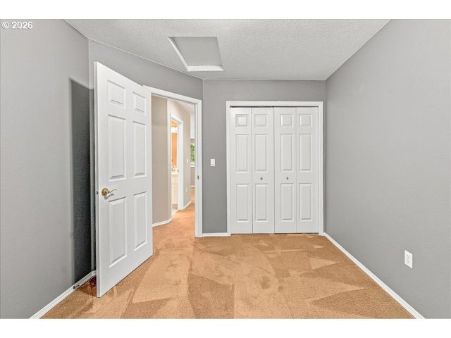 2619 Ne CHARLOIS Dr, Hillsboro, OR 97124