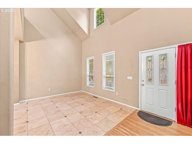 2619 Ne CHARLOIS Dr, Hillsboro, OR 97124