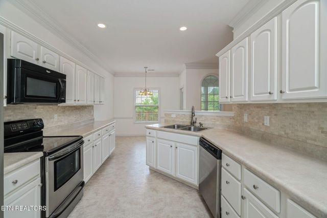 111 Devanshire Court, Oak Ridge, TN 37830