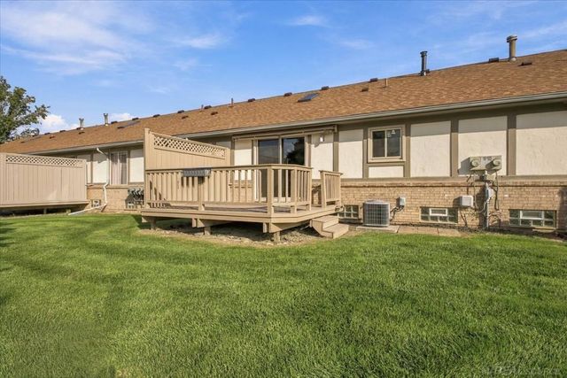 15880 N Magnolia Drive, Clinton Township, MI 48038