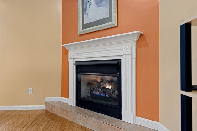 15 Gilcrest Drive, West Warwick, RI 02893