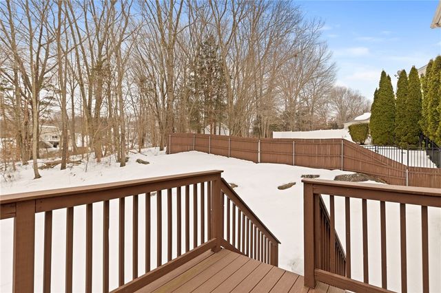 15 Gilcrest Drive, West Warwick, RI 02893