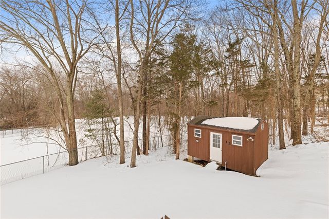 15 Gilcrest Drive, West Warwick, RI 02893