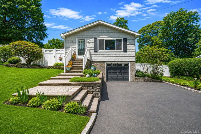 46 Longfellow Drive, Kings Park, NY 11754