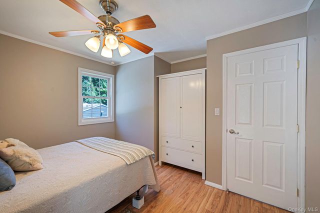 46 Longfellow Drive, Kings Park, NY 11754
