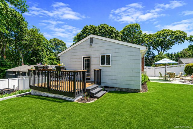 46 Longfellow Drive, Kings Park, NY 11754