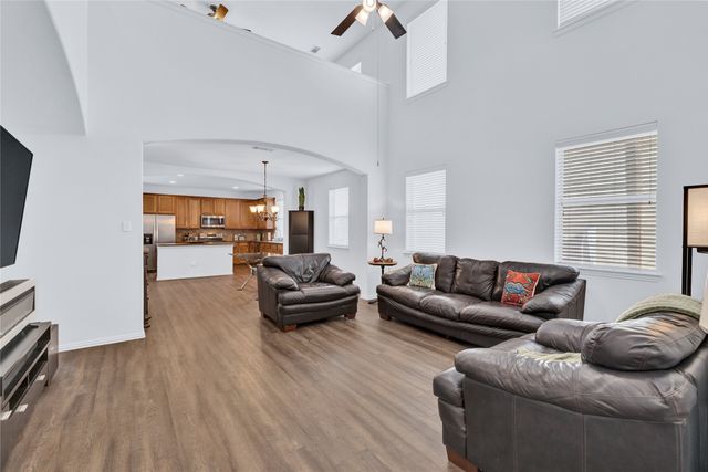 1117 Grey Fox Drive, Savannah, TX 76227