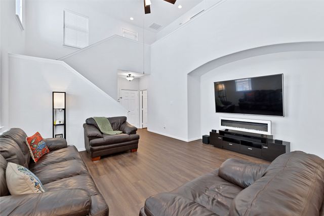 1117 Grey Fox Drive, Savannah, TX 76227