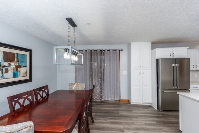 6475 Fieldstream Drive, Avon, IN 46123