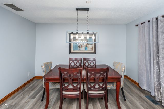 6475 Fieldstream Drive, Avon, IN 46123