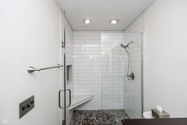 6475 Fieldstream Drive, Avon, IN 46123