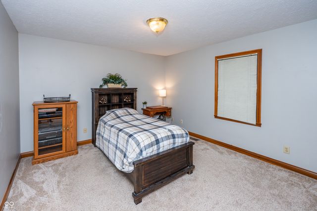 6475 Fieldstream Drive, Avon, IN 46123