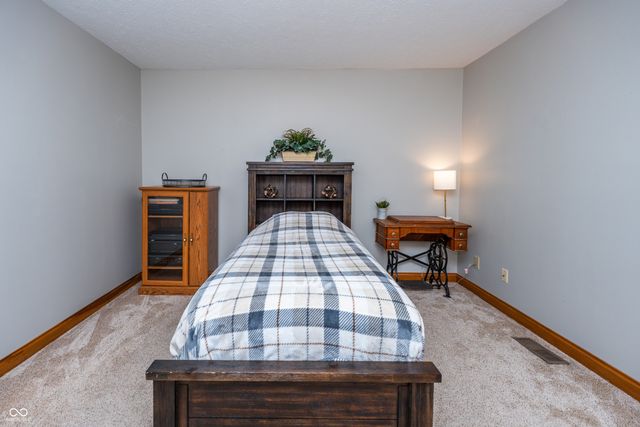 6475 Fieldstream Drive, Avon, IN 46123