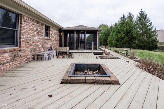 6475 Fieldstream Drive, Avon, IN 46123