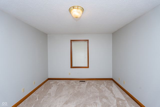 6475 Fieldstream Drive, Avon, IN 46123