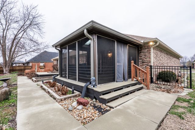 6475 Fieldstream Drive, Avon, IN 46123