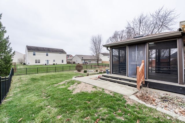 6475 Fieldstream Drive, Avon, IN 46123