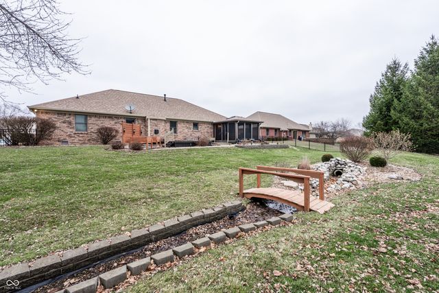 6475 Fieldstream Drive, Avon, IN 46123