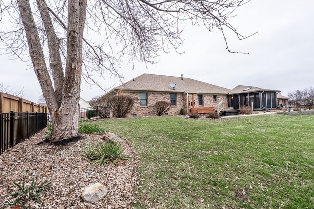 6475 Fieldstream Drive, Avon, IN 46123