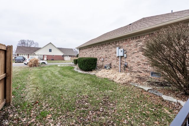 6475 Fieldstream Drive, Avon, IN 46123