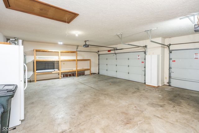 6475 Fieldstream Drive, Avon, IN 46123