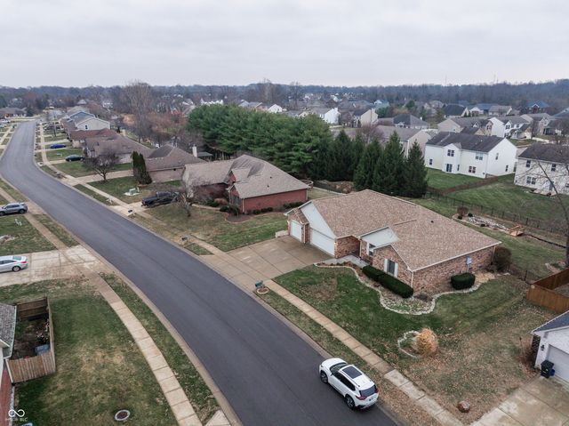 6475 Fieldstream Drive, Avon, IN 46123