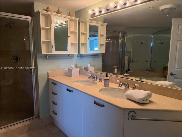 2011 N Ocean Boulevard 602, Fort Lauderdale, FL 33305