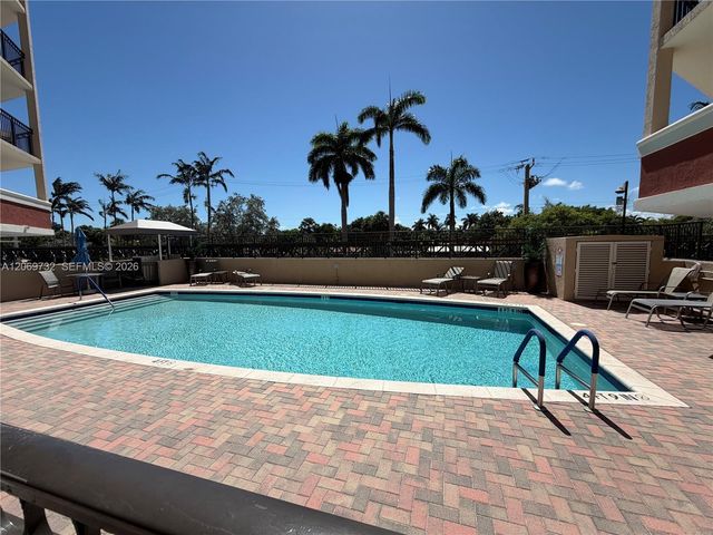 2011 N Ocean Boulevard 602, Fort Lauderdale, FL 33305