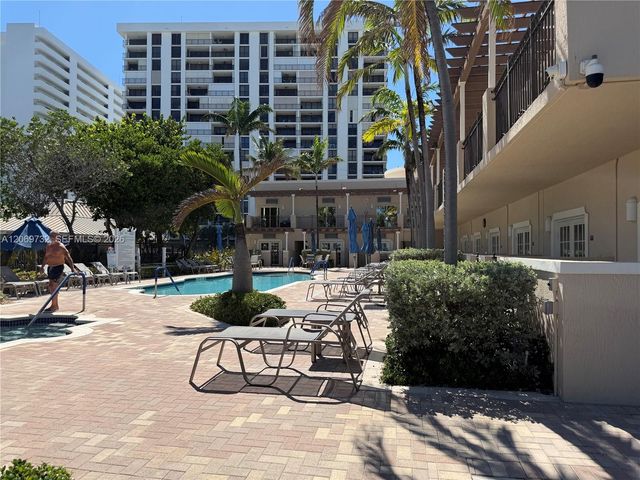 2011 N Ocean Boulevard 602, Fort Lauderdale, FL 33305