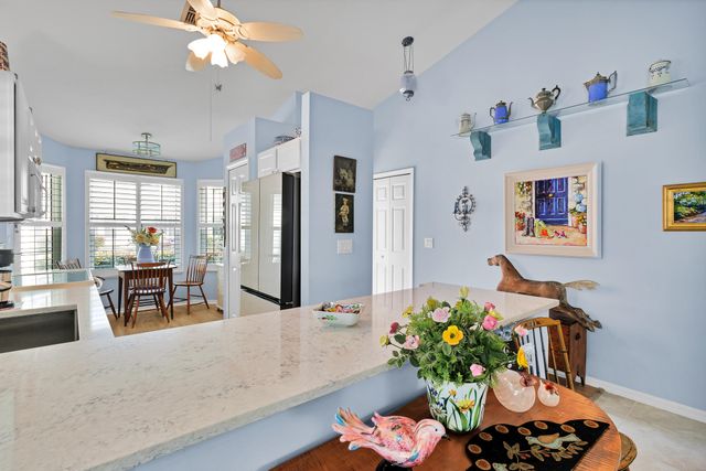 1828 Aynsley Way 6, Vero Beach, FL 32966