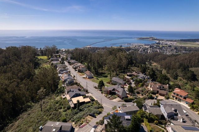 103 Dolphine Avenue, El Granada, CA 94018