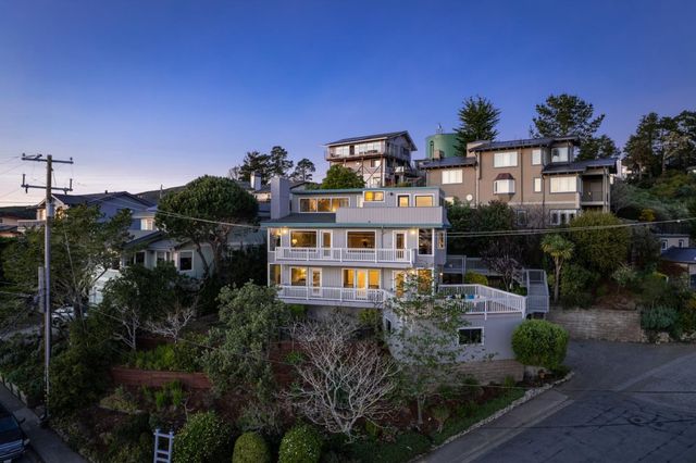 103 Dolphine Avenue, El Granada, CA 94018