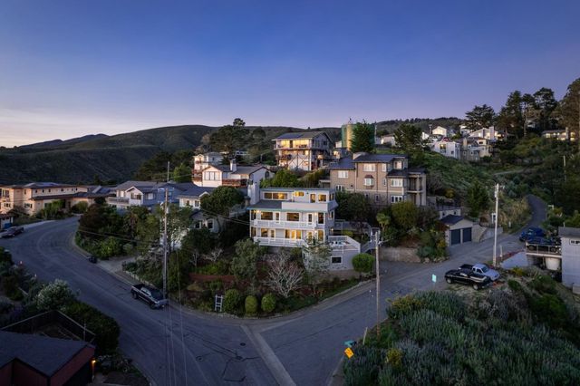 103 Dolphine Avenue, El Granada, CA 94018